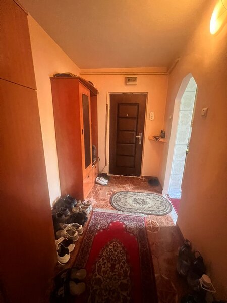 Dristor, Rm. Sarat, 3 camere cu balcon,